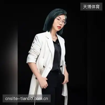 伏月彤